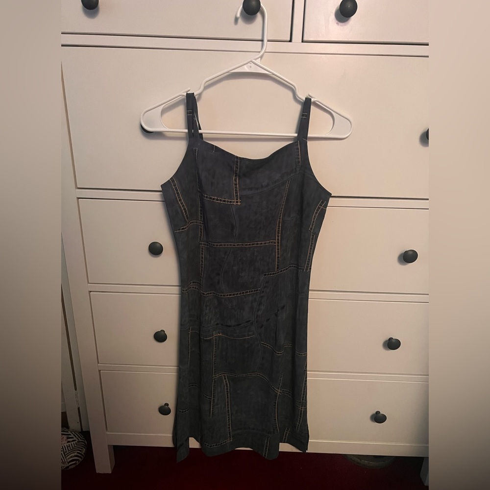 Unique dress size M